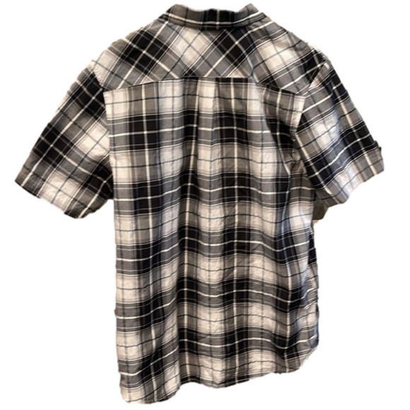 O’Neill XL button short sleeve checked cotton shirt with pocket and logo on back - Picture 4 of 8